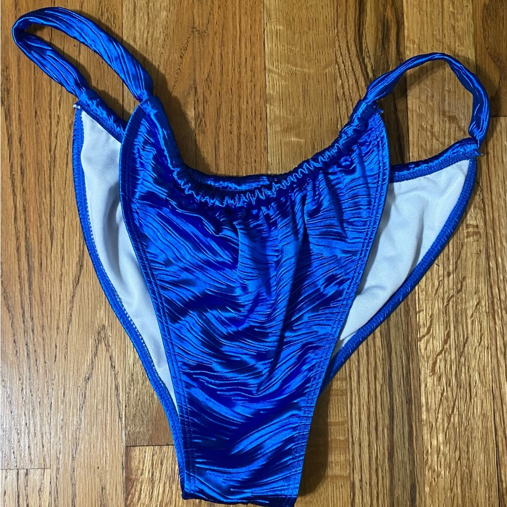 Fashion Nova Women’s 3XL Blue Two Piece Bikini Swimsuit Set - Picture 5 of 6